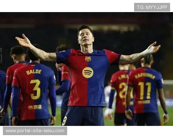 莱万多夫斯基经纪人接触美职联代表,巴萨锋线面临重组可能 莱万多夫斯基经纪人接触美职联代表,巴萨锋线面临重组可能